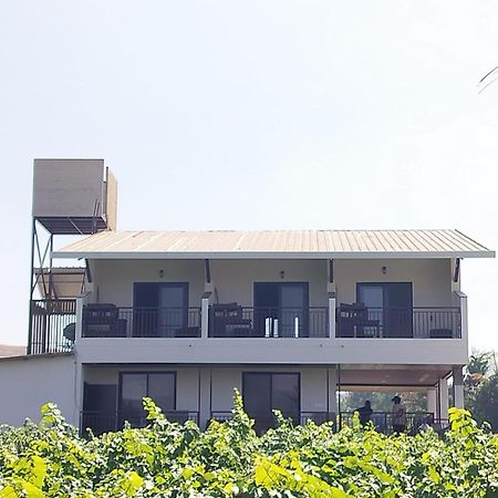 Soma Vineyard Resort -Nashik Exteriör bild