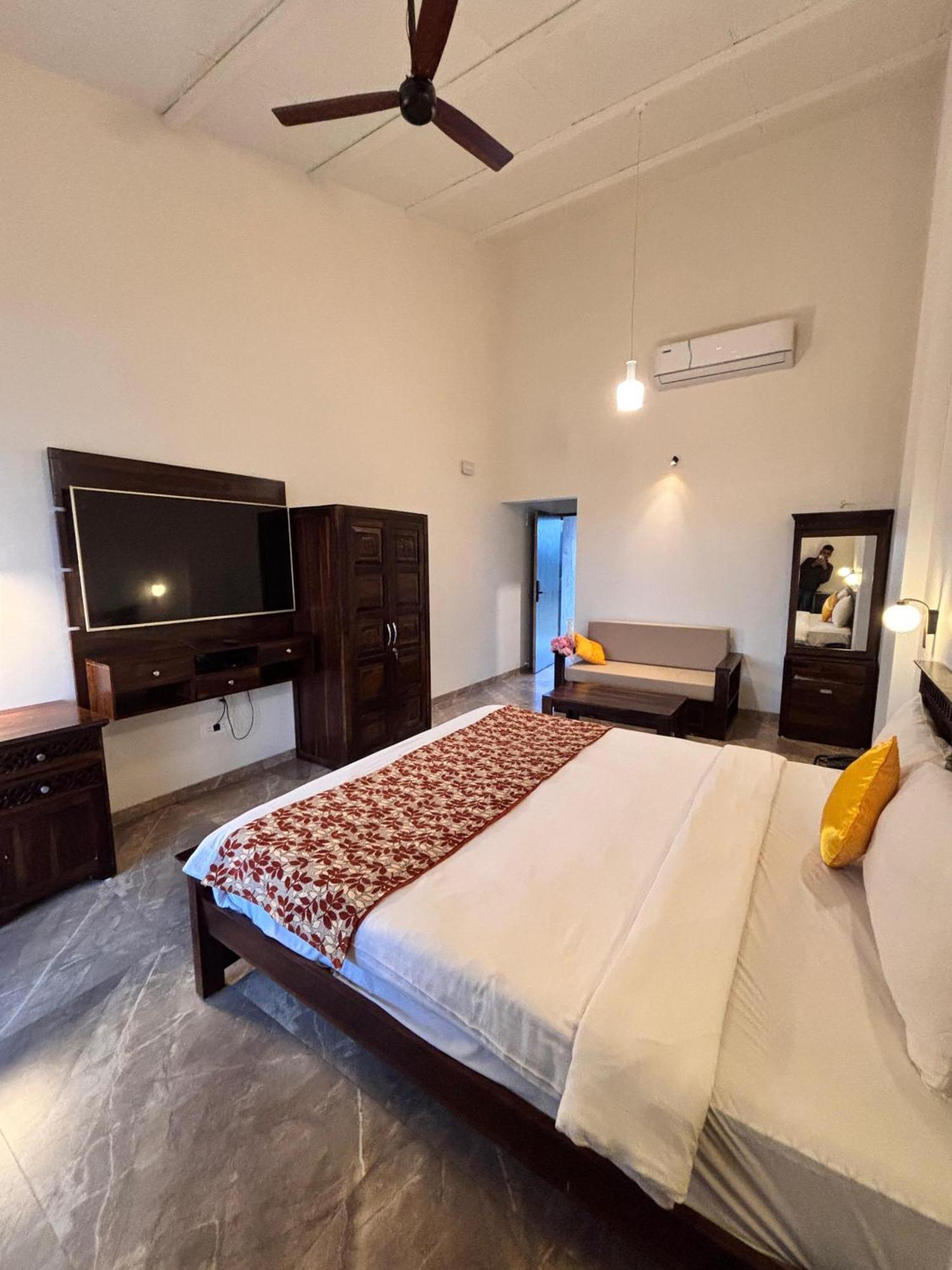 Soma Vineyard Resort -Nashik Exteriör bild